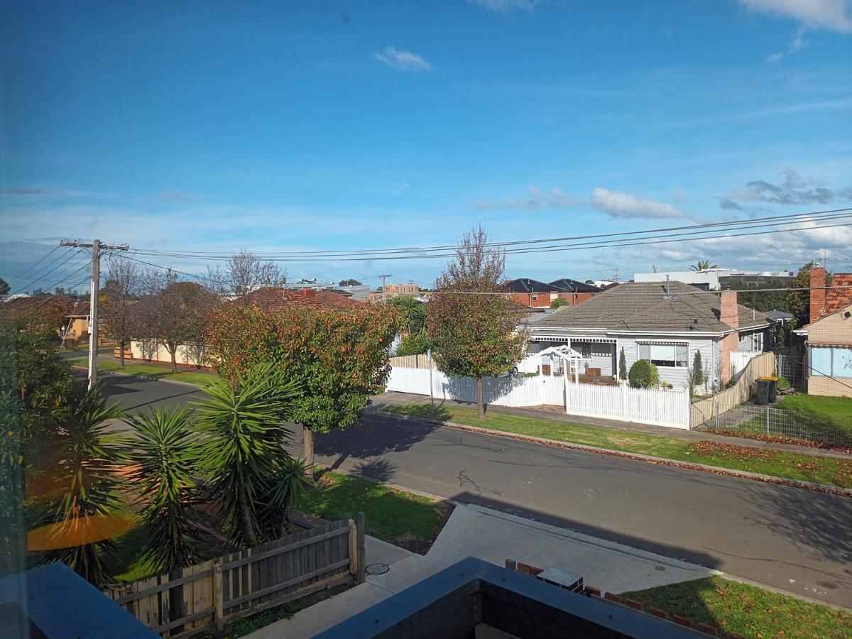 Rosie Townhouse - Modern In Sunshine Holiday home Albion