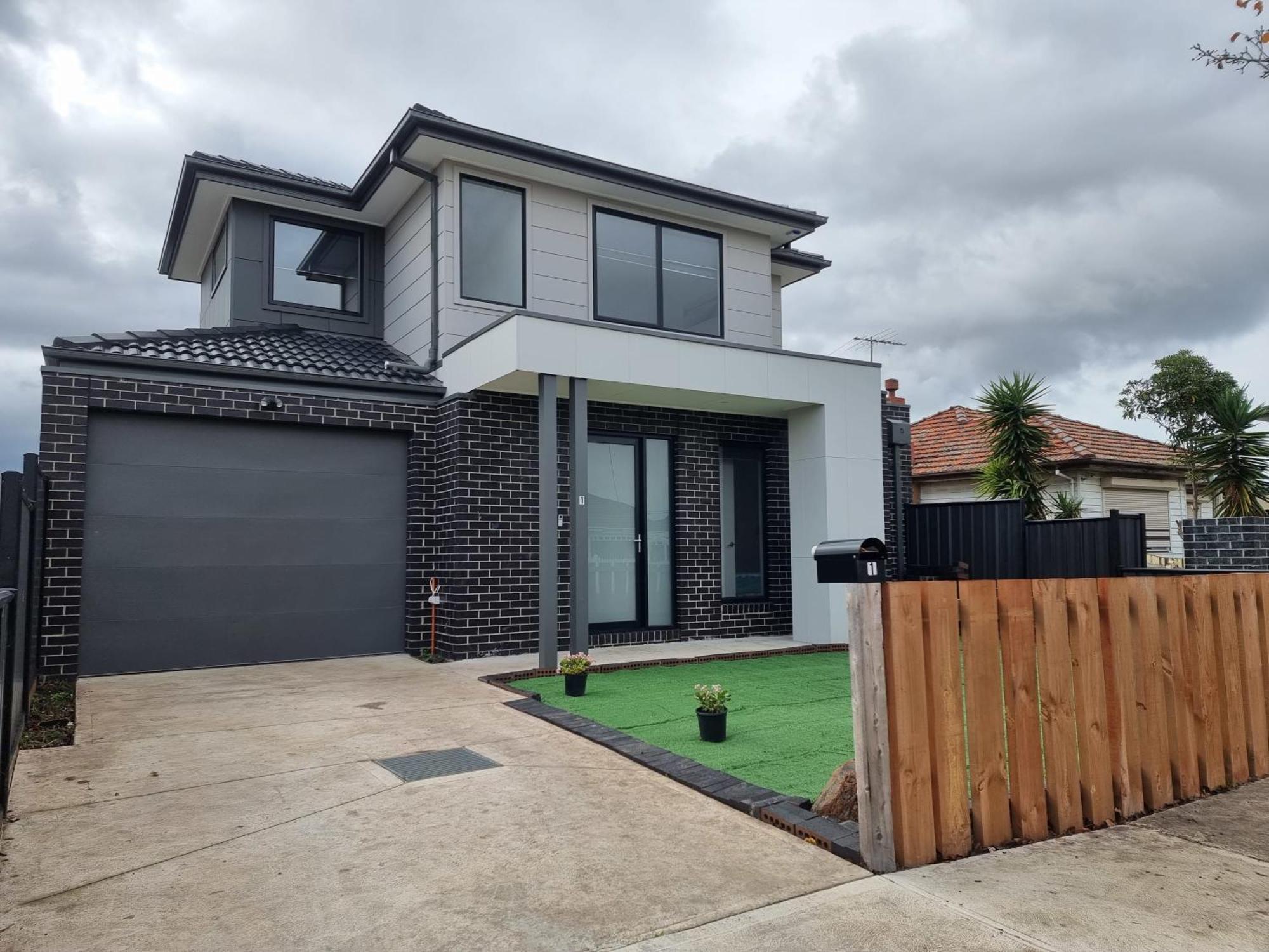 Rosie Townhouse - Modern In Sunshine Holiday home Albion